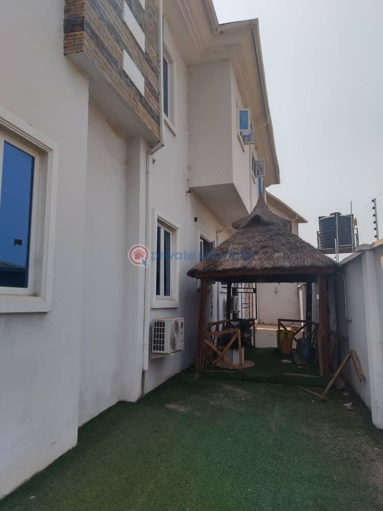 6 bedroom Duplex For Sale Ire Akari Estate Akala Express Way Ibadan Oyo - 6