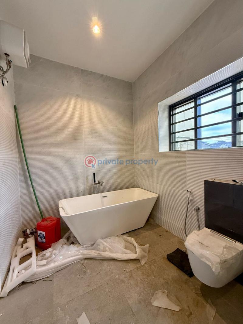 6 bedroom Detached Duplex For Sale Kolapo Ishola Gra, Akobo Ibadan Oyo - 5
