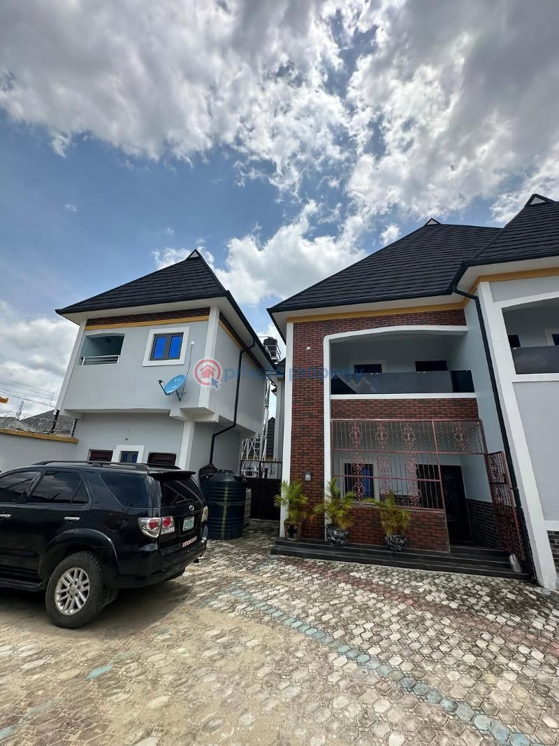6 bedroom Detached Duplex For Sale Off Sars Road, Portharcourt City Port Harcourt Rivers - 1