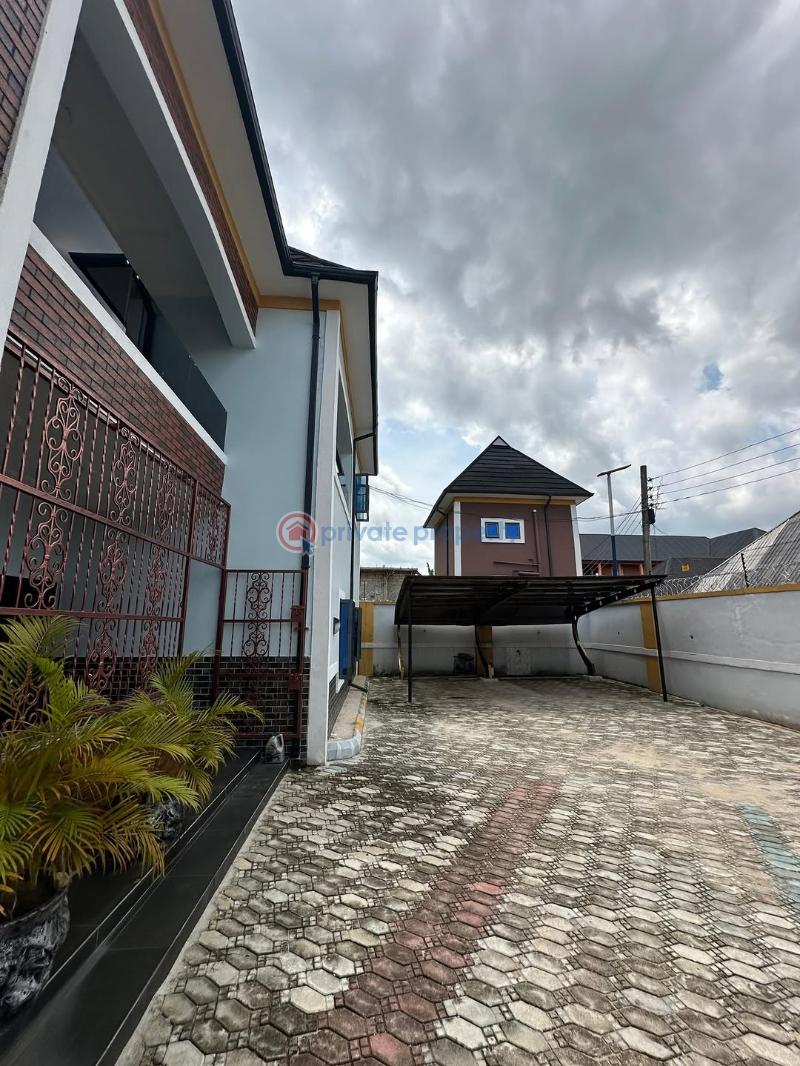 6 bedroom Detached Duplex For Sale Off Sars Road, Portharcourt City Port Harcourt Rivers - 9