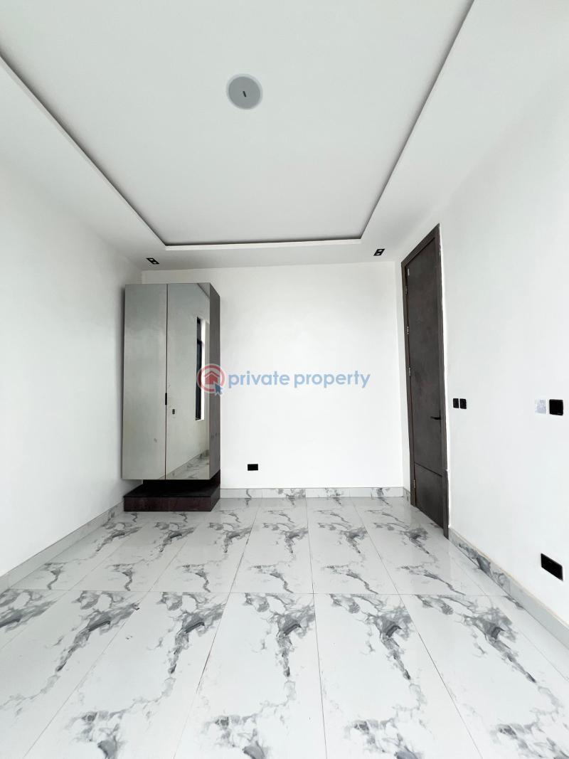 6 bedroom Detached Duplex For Sale Gated Estate Osapa Osapa London Lekki Lagos - 2