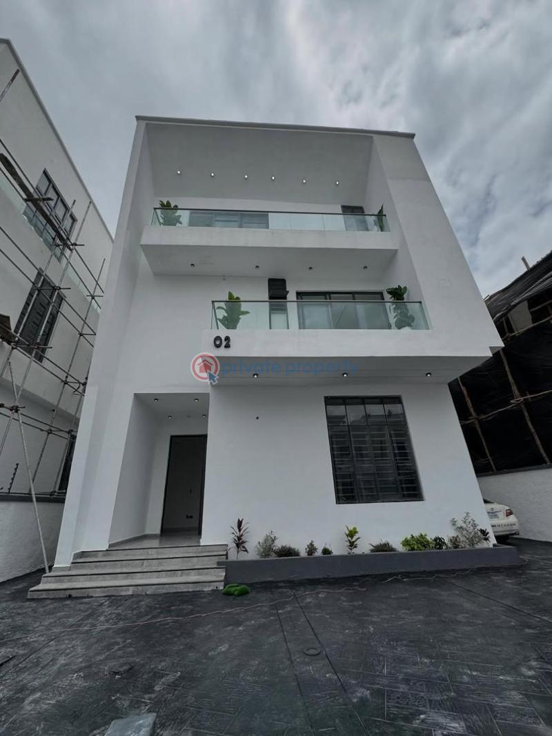 6 bedroom House For Sale Chevron Lekki Lagos - 1