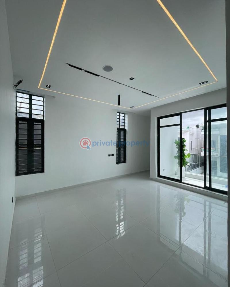 6 bedroom House For Sale Chevron Lekki Lagos - 2