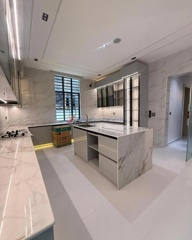 6 bedroom House For Sale Chevron Lekki Lagos - 3