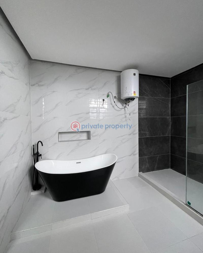 6 bedroom House For Sale Chevron Lekki Lagos - 18