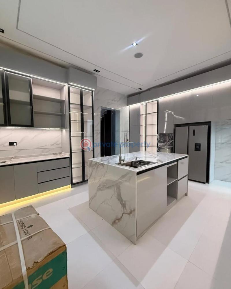 6 bedroom House For Sale Chevron Lekki Lagos - 14