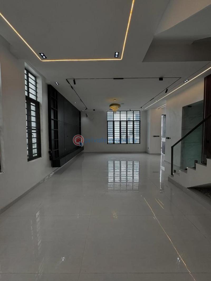 6 bedroom House For Sale Chevron Lekki Lagos - 19
