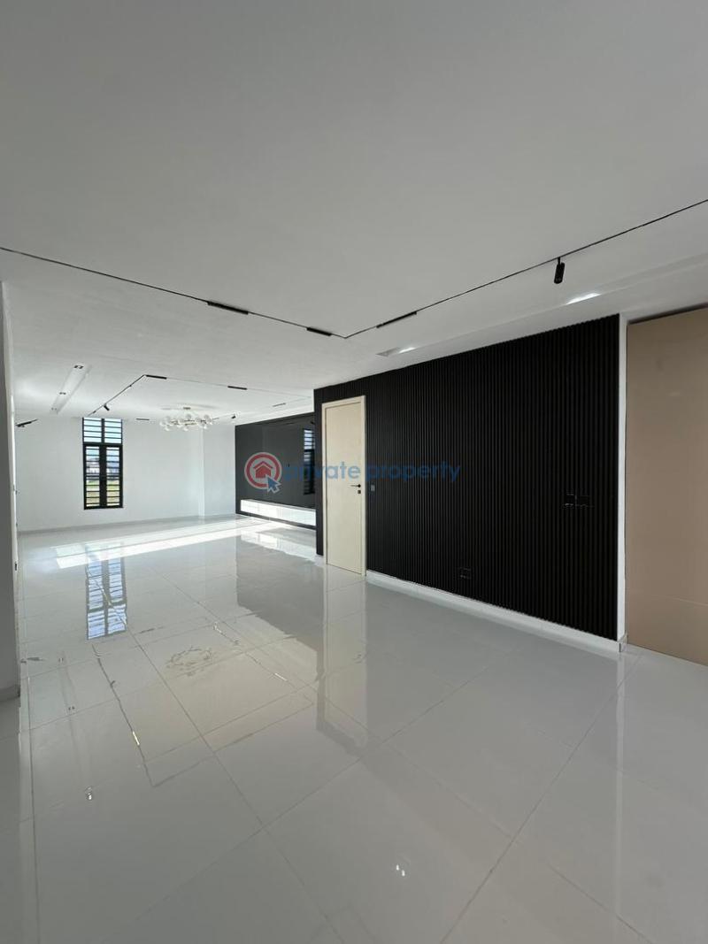 6 bedroom Detached Duplex For Sale Chevron Lekki Lagos - 4