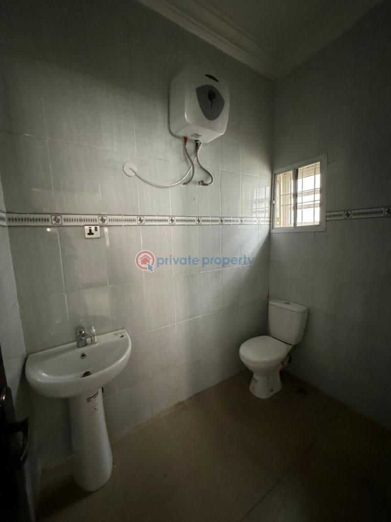 6 bedroom Detached Duplex For Sale Life Camp Abuja Phase 3  - 4