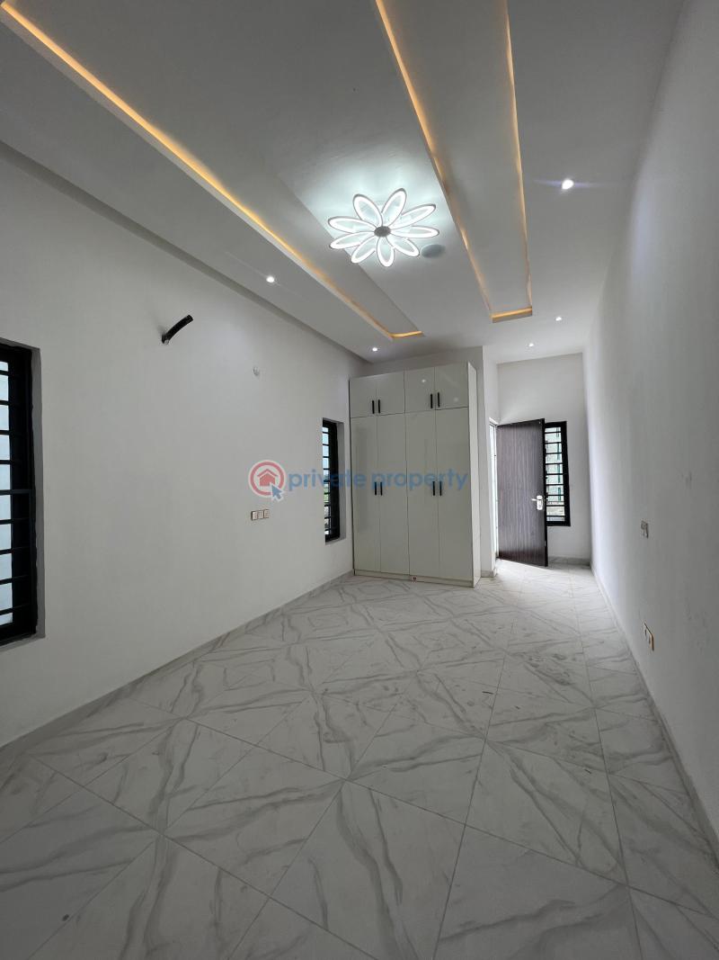 6 bedroom Duplex For Sale Ikota Lekki Lagos - 2