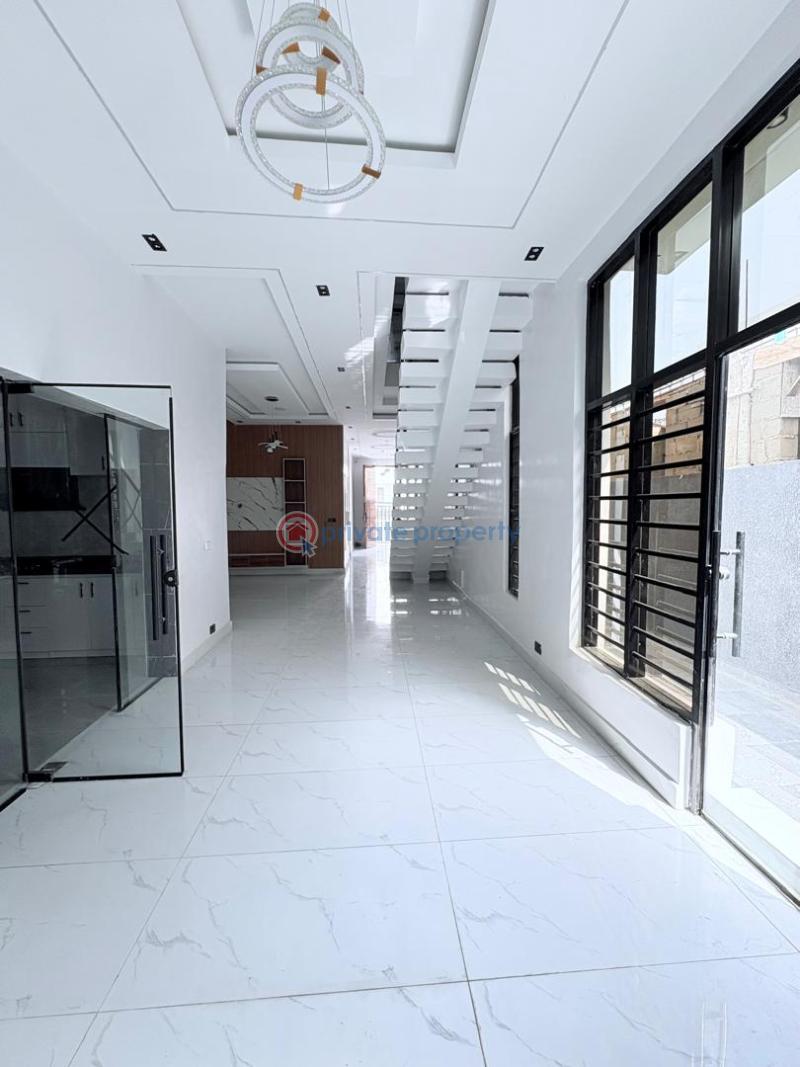 6 bedroom Detached Duplex For Sale Lekki Lagos - 0