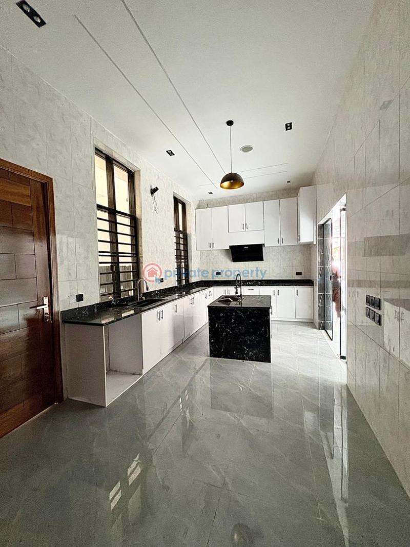 6 bedroom Detached Duplex For Sale Lekki Lagos - 1