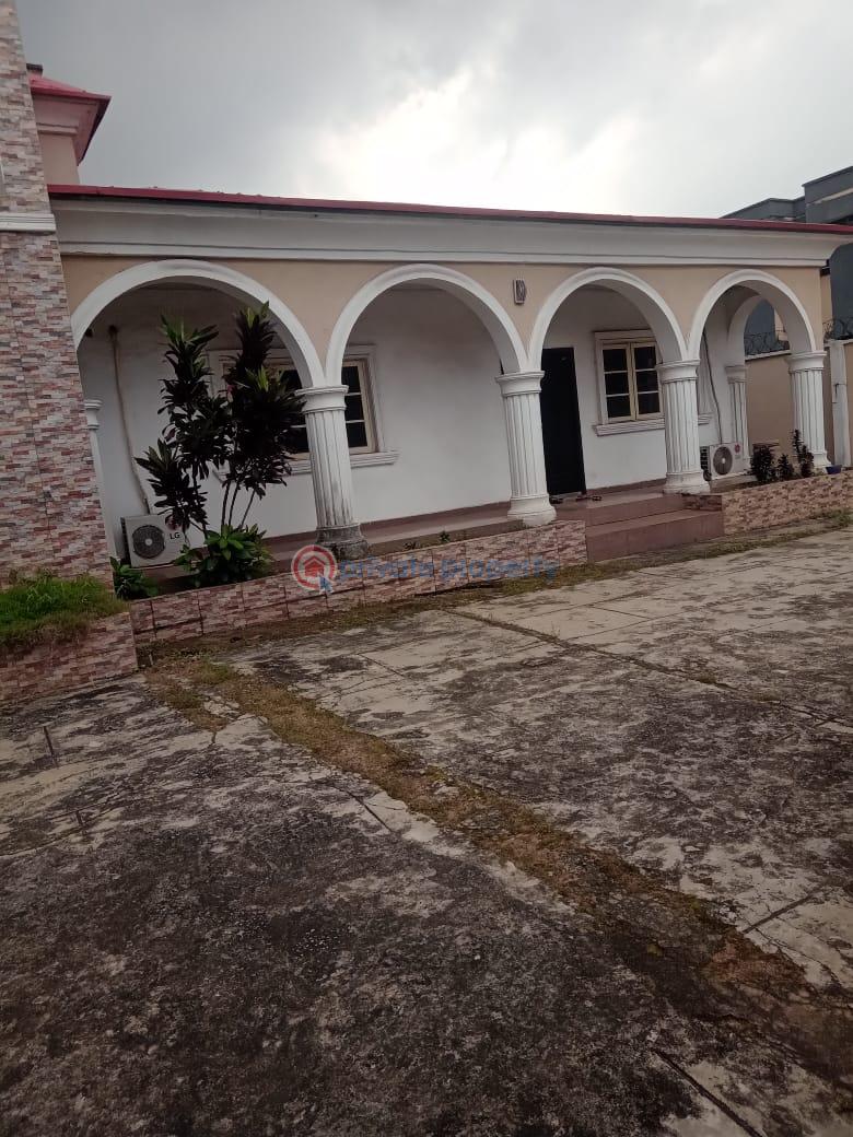 For sale 6 bedroom Duplex Unity Estate Egbeda Agege Lagos (PID 3PACGP