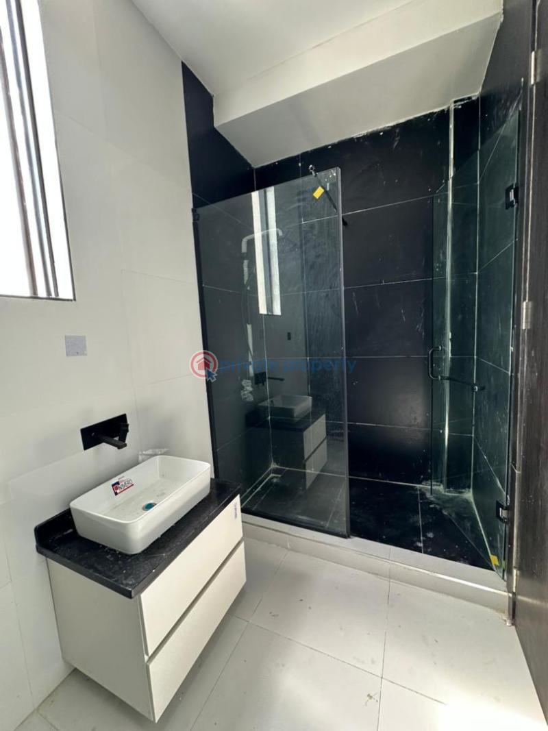 6 bedroom House For Sale Chevron Lekki, Lagos. Lekki Lagos - 12