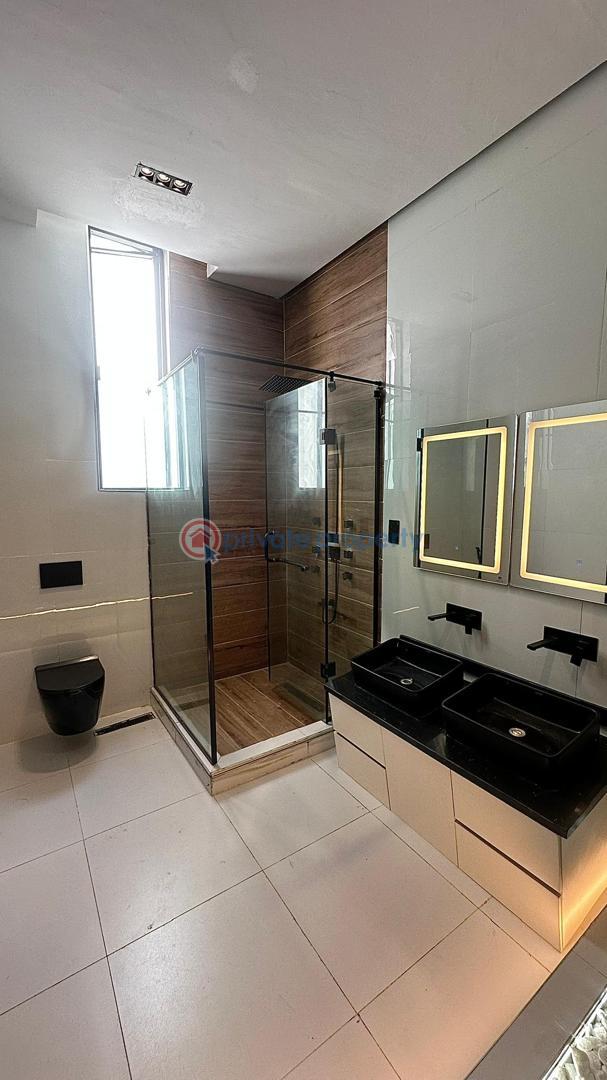 6 bedroom House For Sale Chevron Drive Lekki Lagos - 8