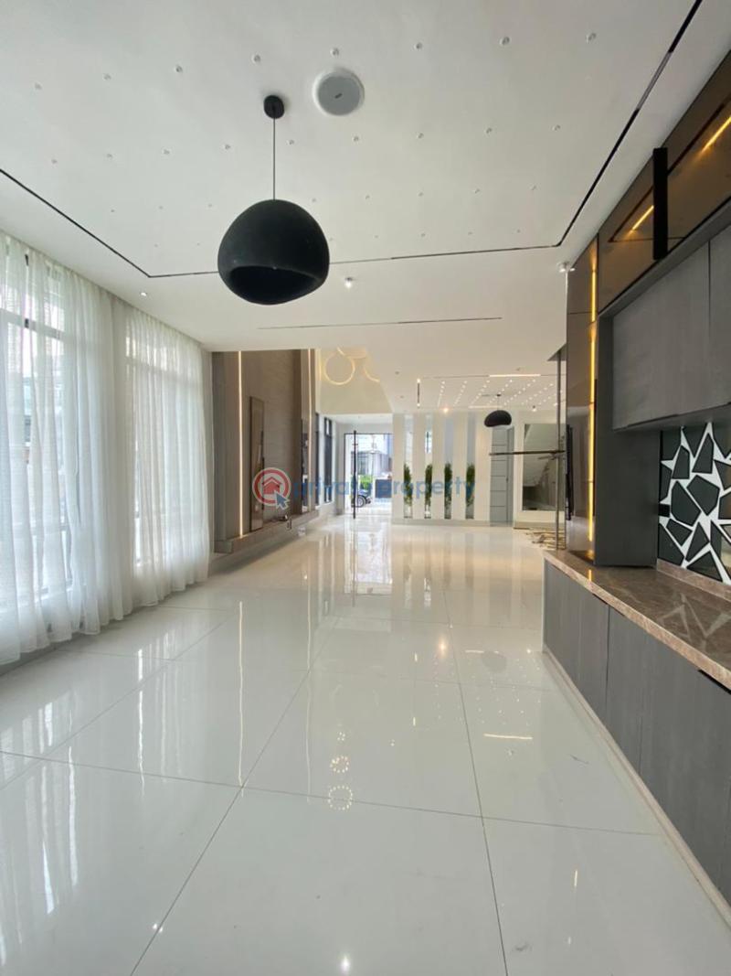 6 bedroom Detached Duplex For Sale Chevron Lekki Lagos Chevron Drive Lekki Lagos - 8