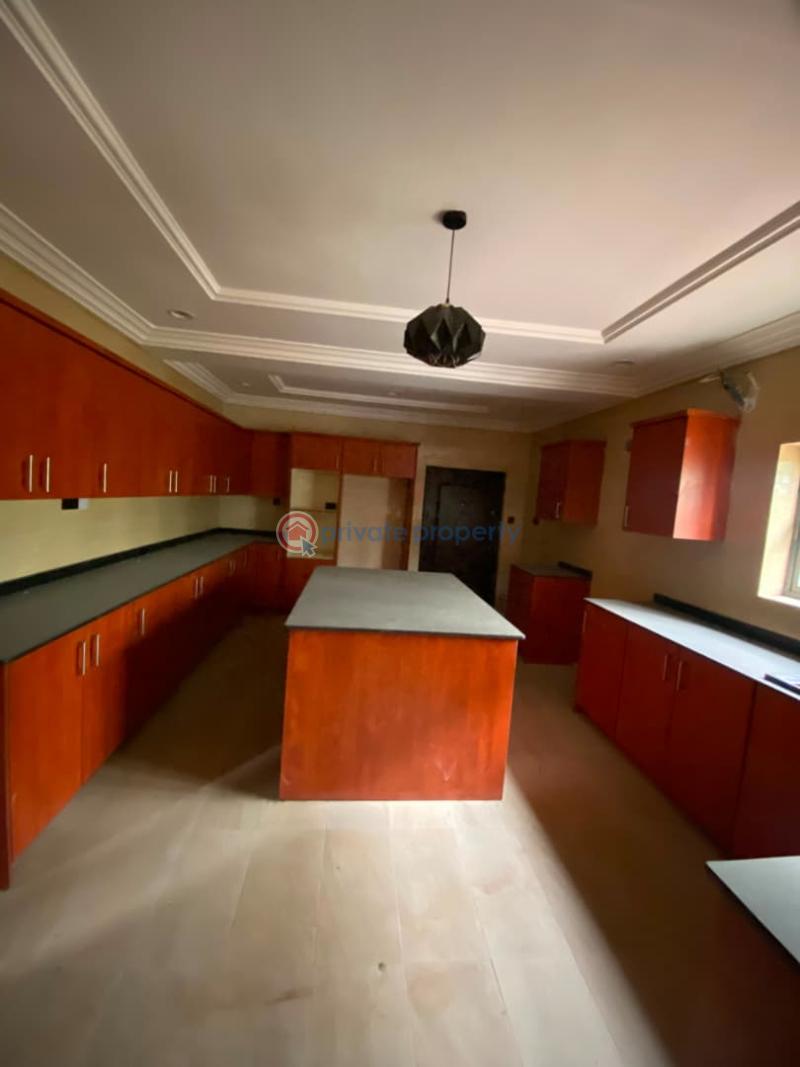 6 bedroom Detached Duplex For Sale Carlton Gate Estate Chevron Drive Lekki Lagos - 3