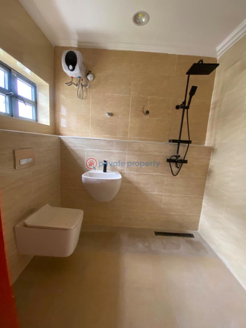 6 bedroom Detached Duplex For Sale Carlton Gate Estate Chevron Drive Lekki Lagos - 4