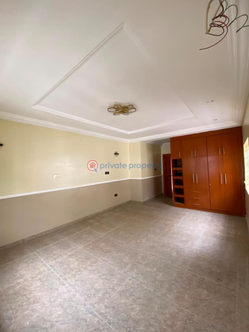 6 bedroom Detached Duplex For Sale Carlton Gate Estate Chevron Drive Lekki Lagos - 1