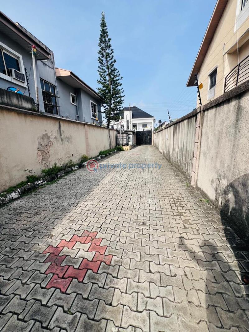 6 bedroom Detached Duplex For Sale Lekki Phase 1 Lagos - 3