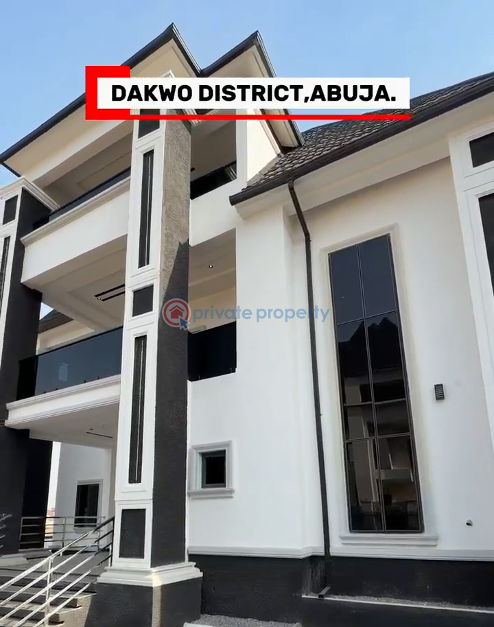 6 bedroom Detached Duplex For Sale Dakwo Abuja Phase 3  - 2