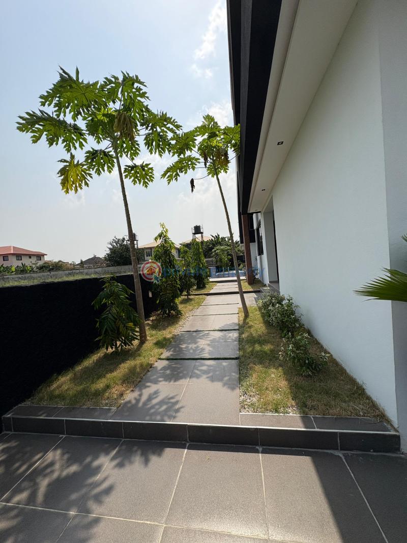 6 bedroom Maisonette For Sale Abraham Adesanya Ajah Lagos - 24