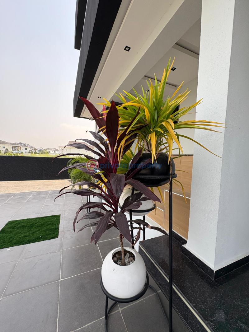 6 bedroom Maisonette For Sale Abraham Adesanya Ajah Lagos - 6