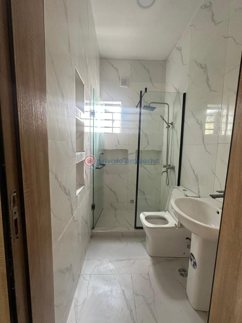 6 bedroom House For Sale Lekki Lagos - 11