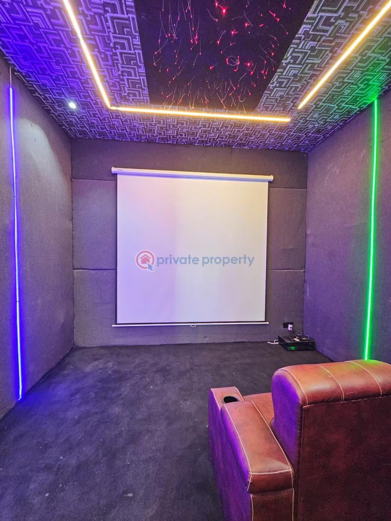 6 bedroom House For Sale Chevron Lekki Lagos - 2