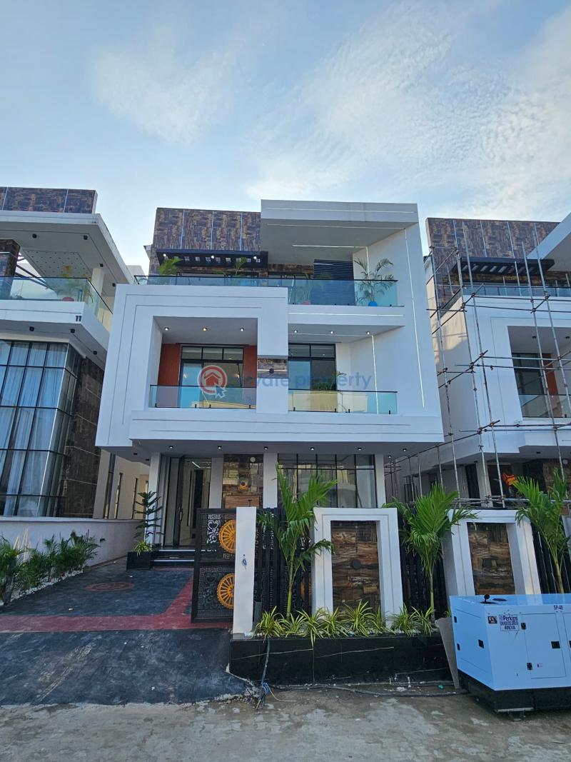 6 bedroom House For Sale Chevron Lekki Lagos - 0