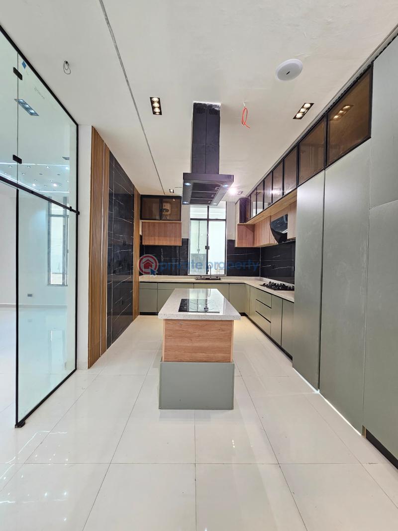 6 bedroom House For Sale Chevron Lekki Lagos - 13