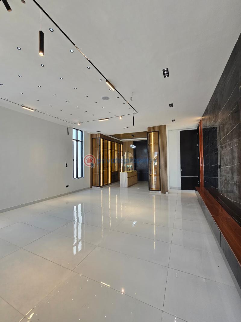 6 bedroom House For Sale Chevron Lekki Lagos - 12