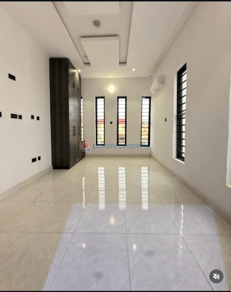 6 bedroom Detached Duplex For Sale Magodo Gra Phase 2 Magodo GRA Phase 1 Ojodu Lagos - 3