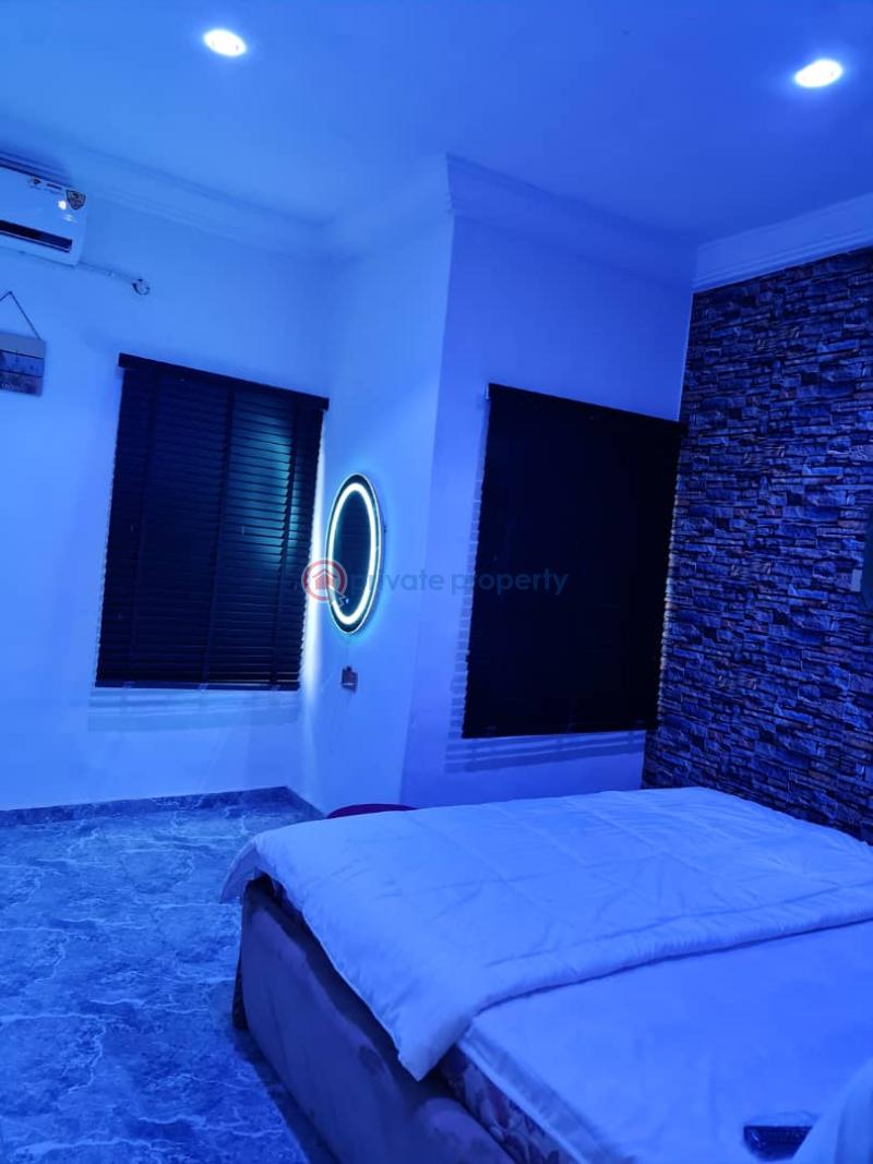 6 bedroom Duplex Short let Ogudu Lagos - 8
