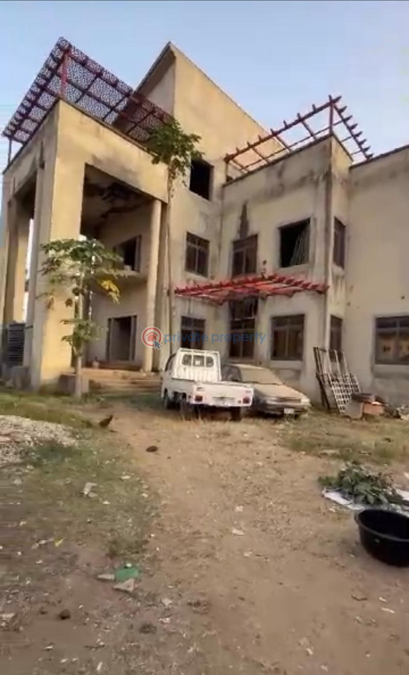 6 bedroom Detached Duplex For Sale Asokoro Abuja Phase 1  - 4