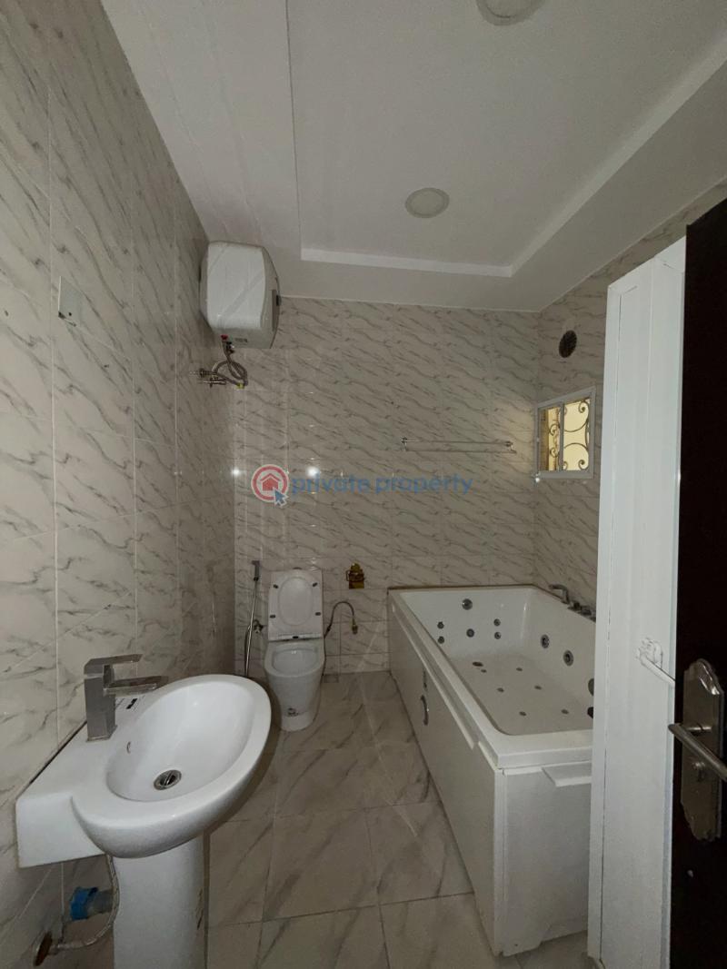 6 bedroom Semi detached Duplex For Rent Guzape Abuja Phase 1  - 16