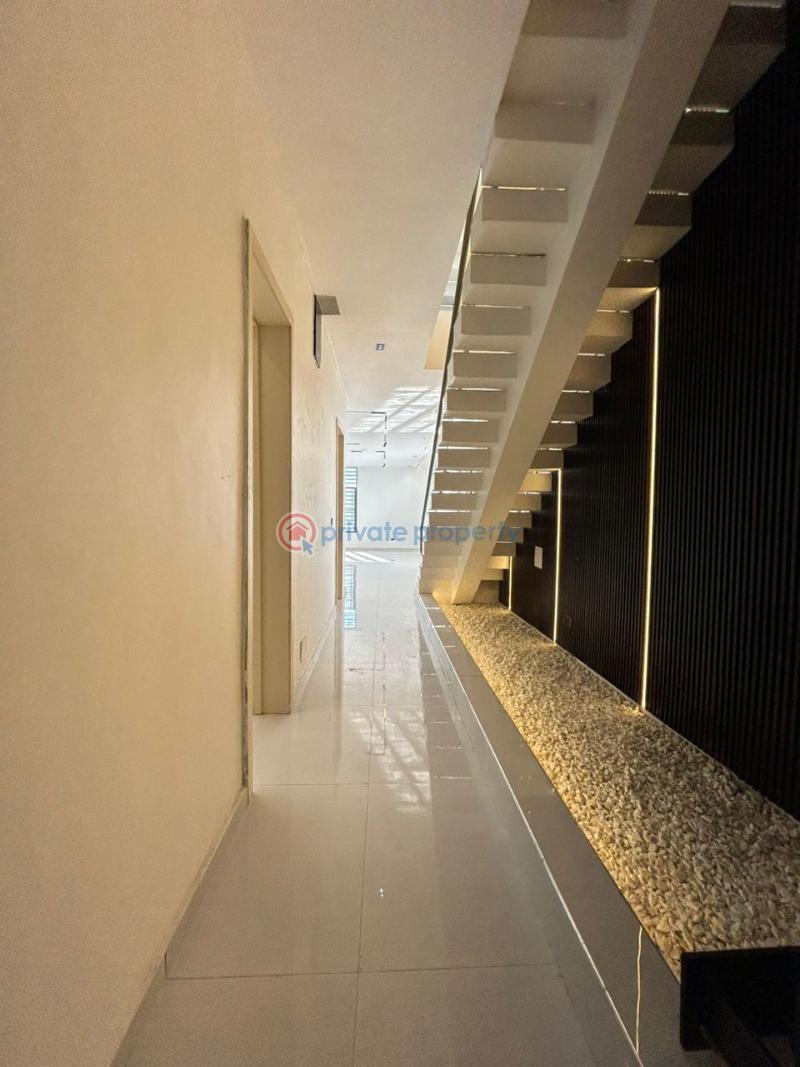 6-bedroom semi-detached duplex - 6 6 bedroom Semi detached Duplex For Sale Chevron Lekki Lagos - 6