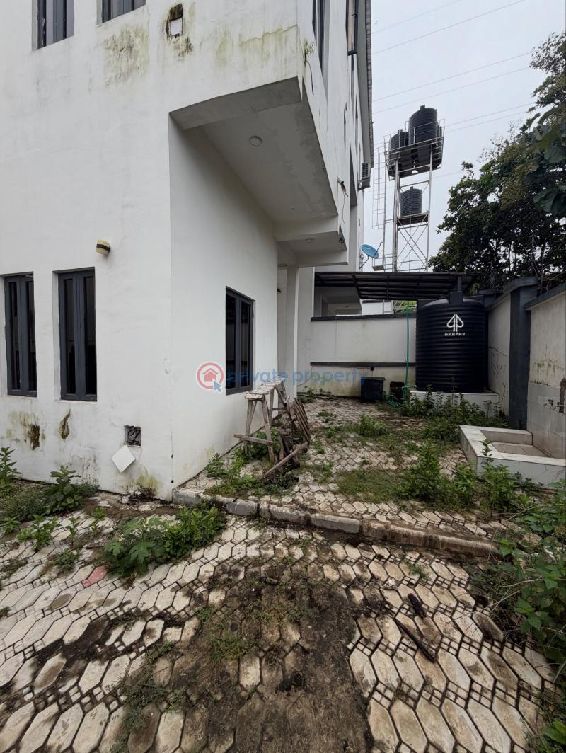 6 bedroom Semi detached Duplex For Rent Guzape Main Guzape Abuja Phase 1  - 1