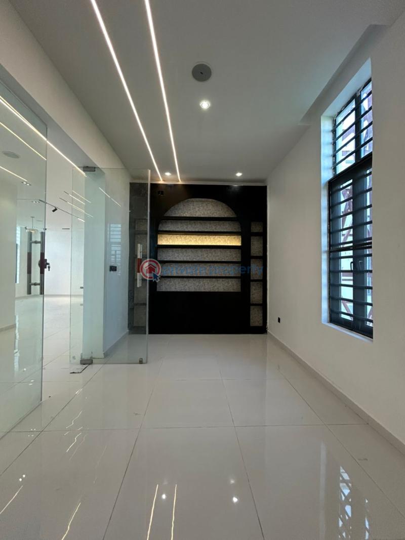 6-bedroom semi-detached duplex - 12 6 bedroom Semi detached Duplex For Sale Chevron Lekki Lagos - 12