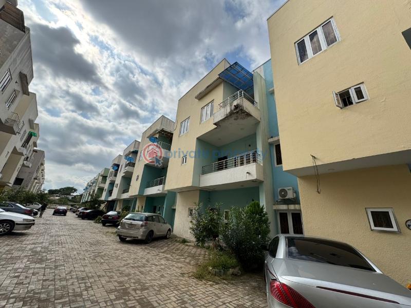 6 bedroom Terraced Duplex For Sale Wuye Abuja Phase 2  - 1