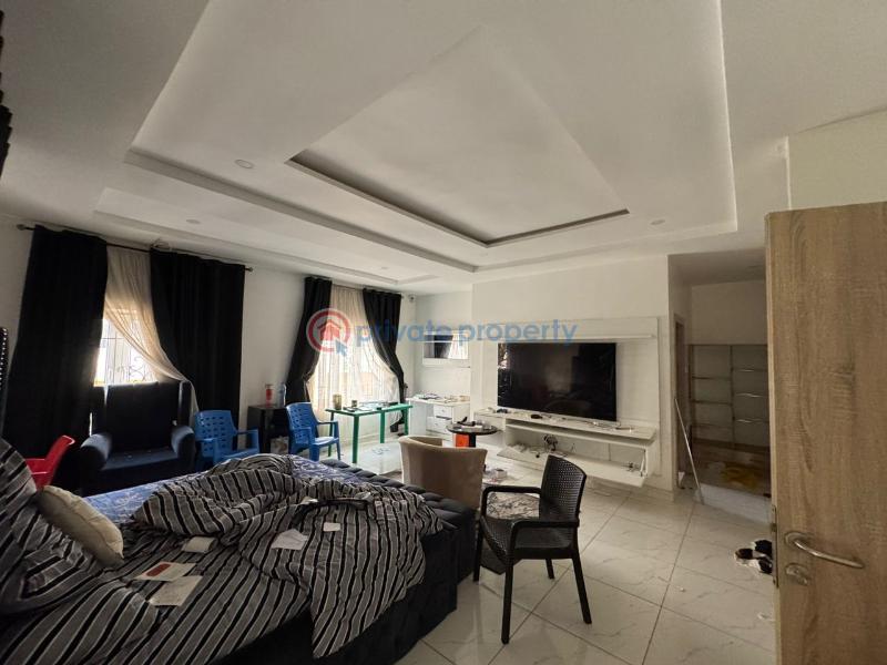 6 bedroom Terraced Duplex For Sale Wuye Abuja Phase 2  - 3