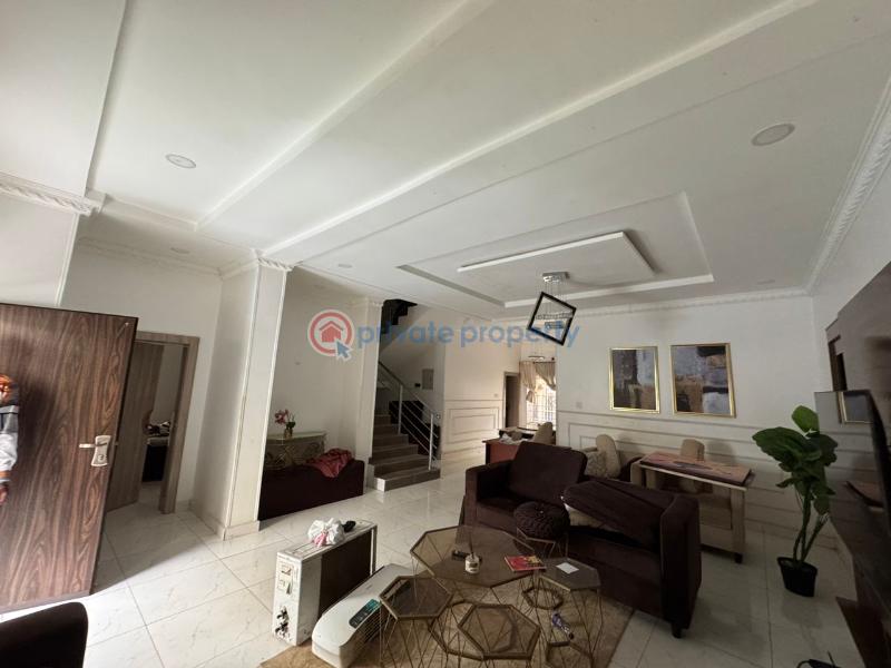 6 bedroom Terraced Duplex For Sale Wuye Abuja Phase 2  - 2