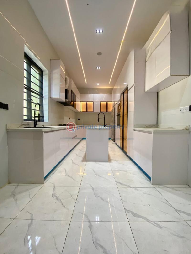 6 bedroom Detached Duplex For Sale Lekki Expressway Lagos - 11