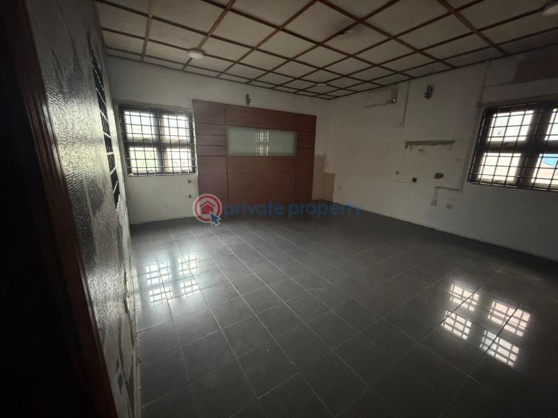 6 bedroom Commercial Property For Rent Ikoyi Lagos - 5