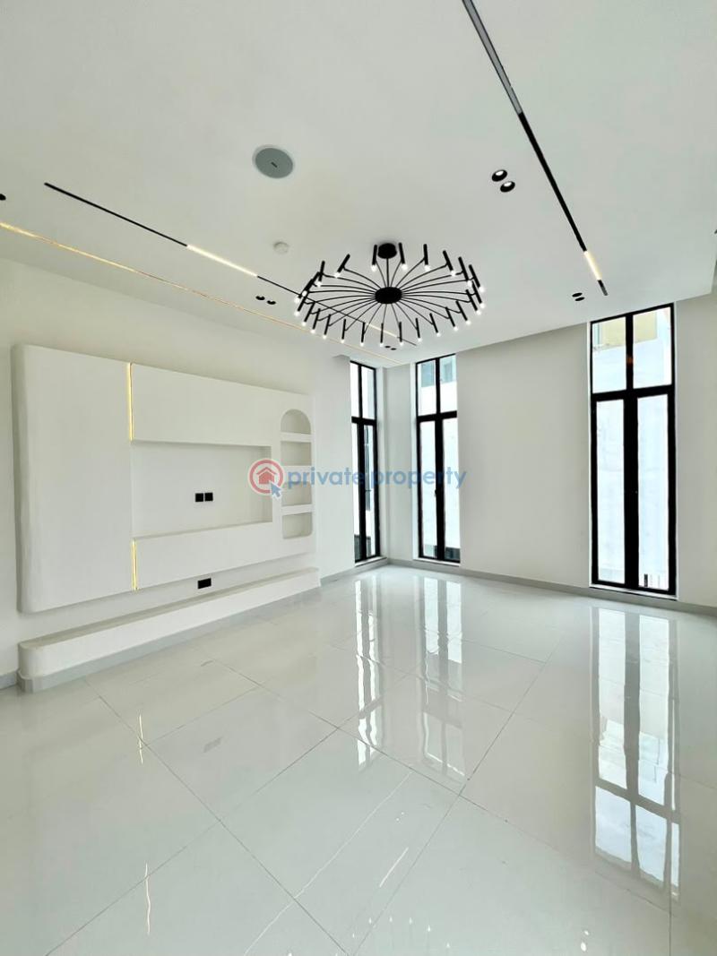 6 bedroom Duplex For Sale Pinnock Beach Estate Osapa Lekki Lagos - 2