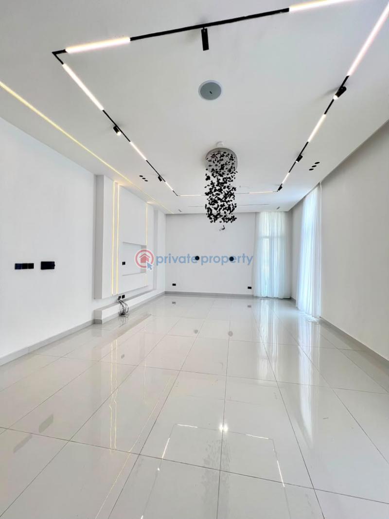 6 bedroom Duplex For Sale Pinnock Beach Estate Osapa Lekki Lagos - 0