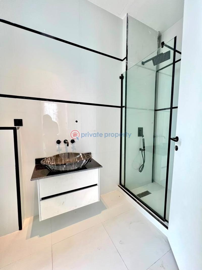 6 bedroom Duplex For Sale Pinnock Beach Estate Osapa Lekki Lagos - 5