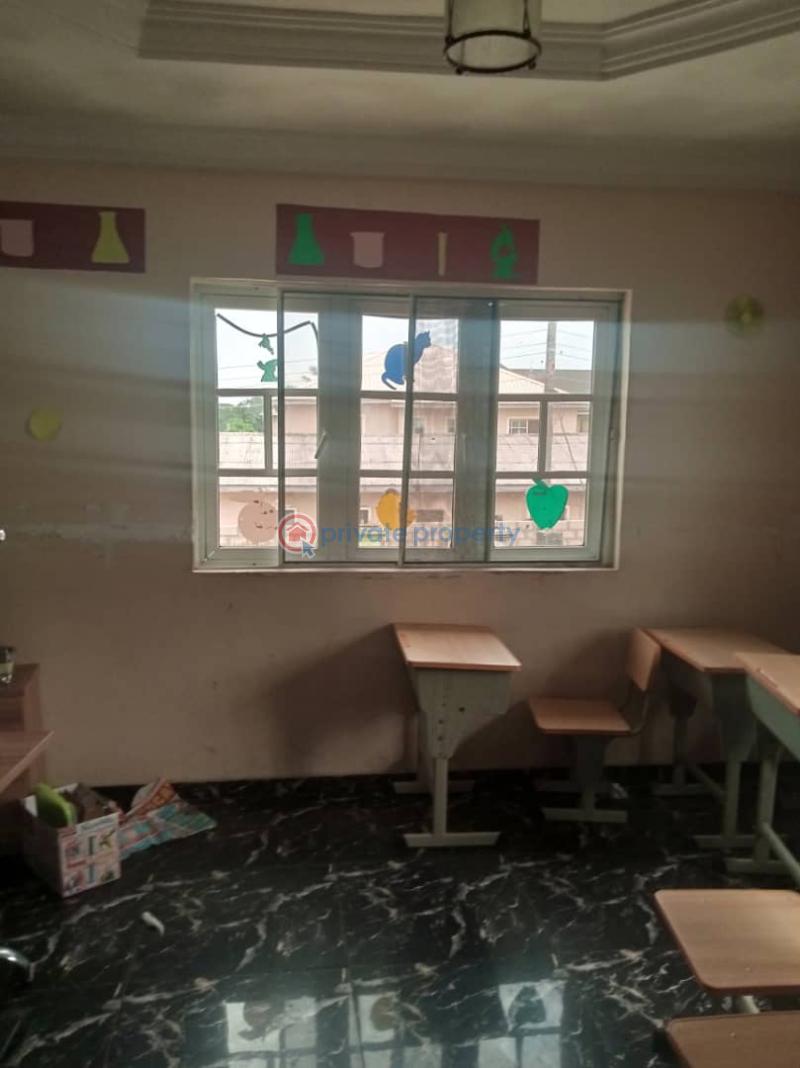 6 bedroom Detached Duplex For Sale Opposite Mayfair Gardens,olaitan Abikoye Street. Awoyaya Ajah Lagos - 15