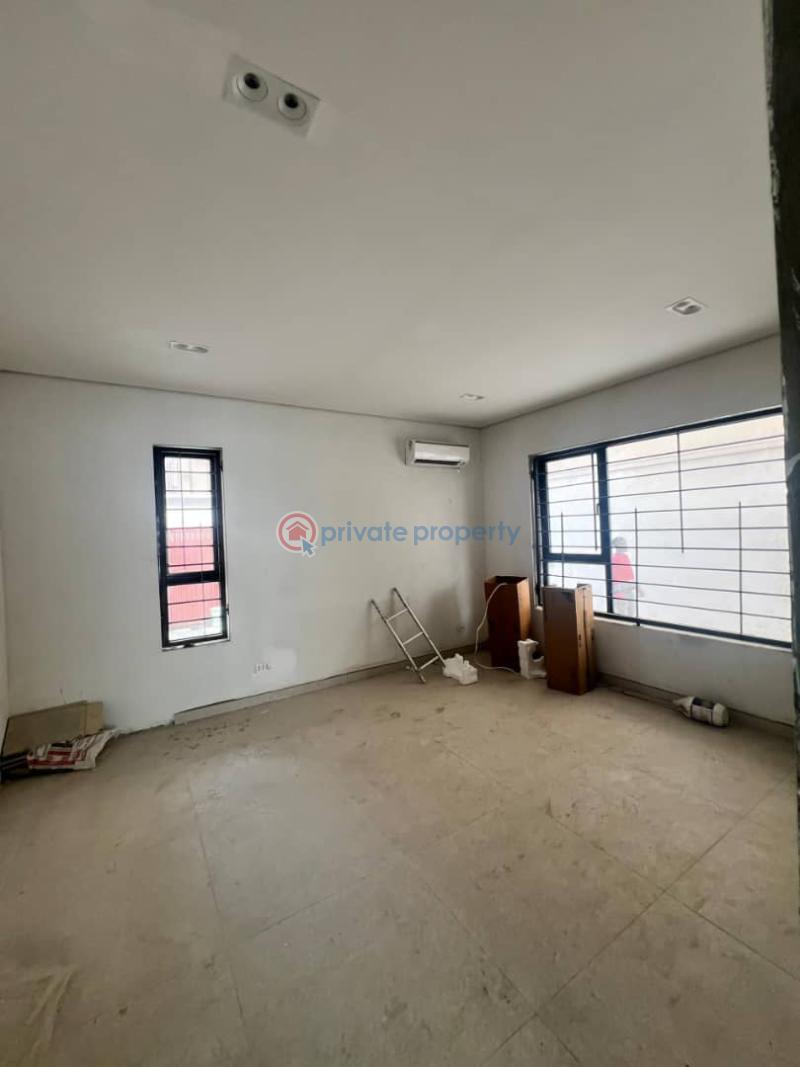 6 bedrooms fully detached in banana island with elevator, cinema and pool - 9 6 bedroom Duplex For Sale Banana Island Ikoyi Lagos - 9