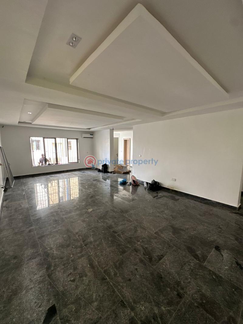 7 bedroom Detached Duplex For Sale Jabi Abuja Phase 2  - 3